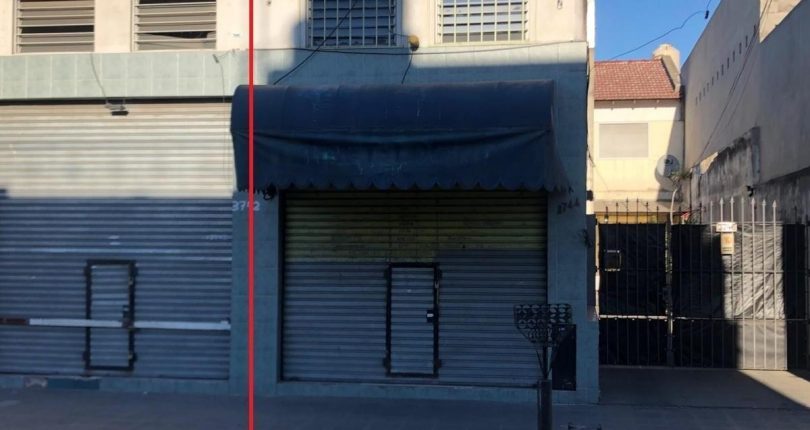 LOCAL DE 35 M2 EN VENTA EN SAN JUSTO CON ENTREPISO Y VIDRIERA – CON RENTA