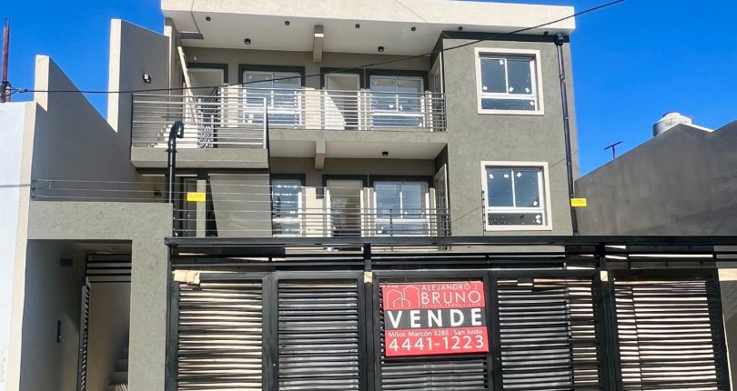 EN CONSTRUCCION – DEPARTAMENTO DE 2 AMBIENTES EN VENTA EN LOMAS DEL MIRADOR CON COCHERA Y PATIO