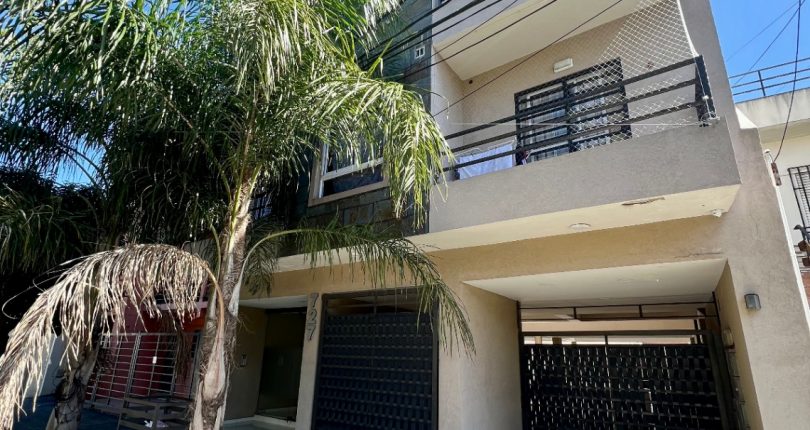 DEPARTAMENTO DE 3 AMBIENTES EN VENTA EN LOMAS DEL MIRADOR CON 2 BALCONES