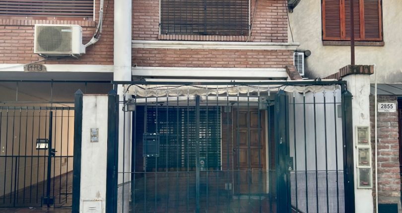 DUPLEX DE 4 AMBIENTES EN VENTA EN SAN JUSTO CON COCHERA, PATIO Y PLAYROOM – APTO CREDITO